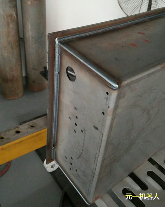電力鐵塔塔腳焊接蘑菇视频下载免费1.jpg